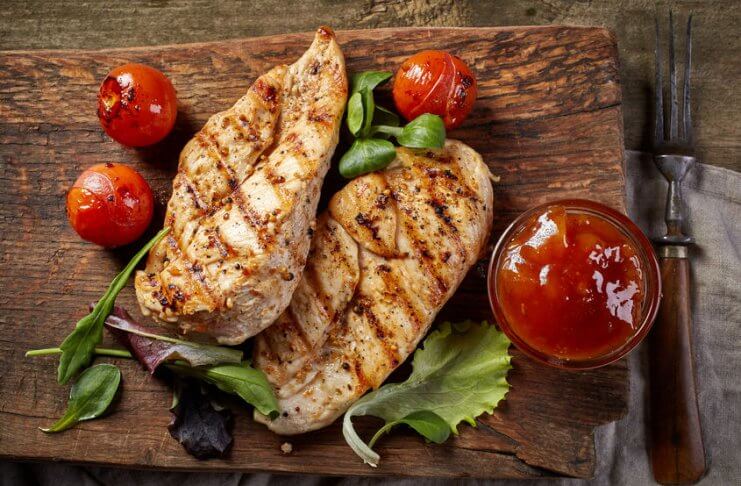 KURCZAK GRILLOWANY, JAK TO ZROBIĆ BEZPIECZNIE? kurczak grillowany z warzywami