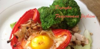 Pieczona Papryka Z Jajkiem I Chrupiącą Cebulką