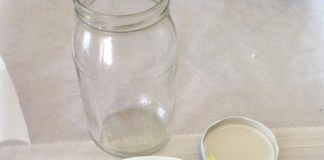 Sałatka z kurczakiem na „dietę” słoikową