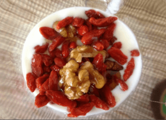 Jagody acai – super-owoc, który warto poznać (czy pomogą Ci schudnąć?)