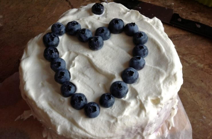 Tort arbuzowy z kokosową bitą śmietaną