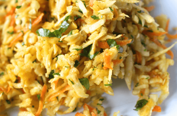 Surówka z kiszonej kapusty (zmniejsza wchłanianie tłuszczu z diety nawet o 40% )