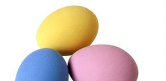 36 SPOSOBÓW NA KOLOROWE PISANKI WYŁĄCZNIE ROŚLINNYMI BARWNIKAMI