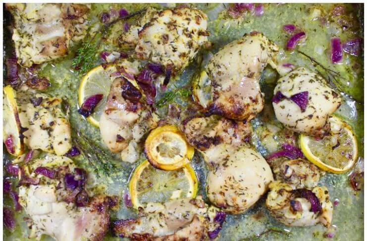 KURCZAK W CYTRYNIE Z PIECZONĄ CEBULKĄ