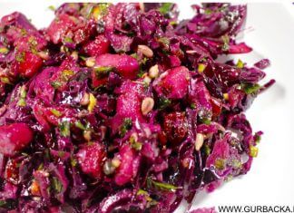 SURÓWKA Z CZERWONEJ KAPUSTY Z JABŁKIEM