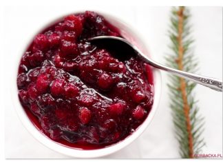 Żurawina z gruszkami na słodko, idealna do mięsa
