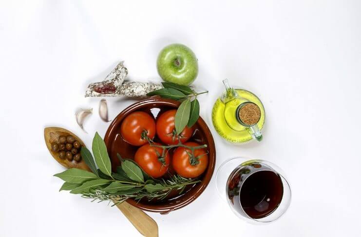 Wiesz na czym polega dieta na długowieczność? Jakie produkty wybierać?