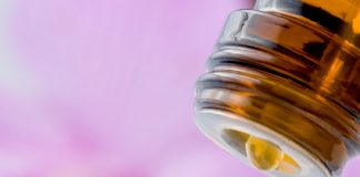 5 olejków eterycznych, które warto mieć w domu