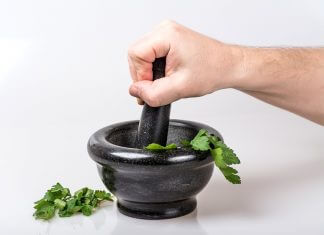 Naturalne i skuteczne leki na żylaki moździerz