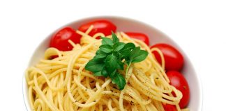 Jak działają preparaty hamujące węglowodany i które najlepsze? makaron