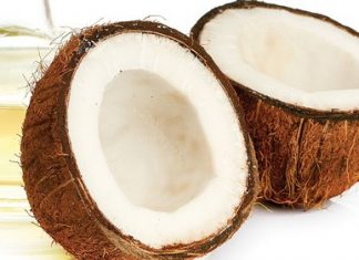 Olej kokosowy to najlepszy kosmetyk! Warto mieć go w domu kokos