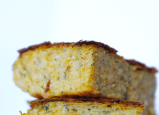 Przepis na proste i bardzo smaczne ciasto z cukinii na słono ciasto z cukinii na słono