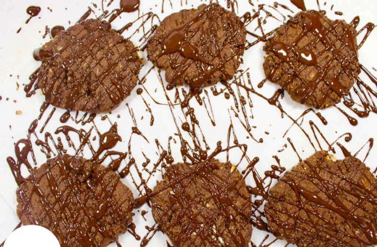 Przepis na pyszne, kakaowe ciastka bezglutenowe z cukinii ciasteczka kruche z cukinią