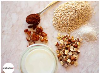 Pyszna i szybka owsianka bez gotowania z dodatkiem orzechów owsianka