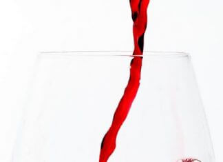 7 powodów, dla których warto pić czerwone wino