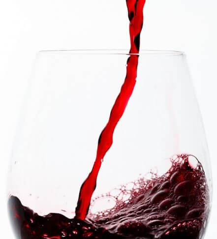 7 powodów, dla których warto pić czerwone wino