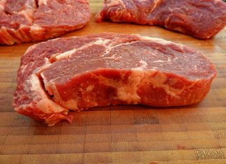 Czy powinniśmy ograniczyć jedzenie mięsa? Najnowsze badania