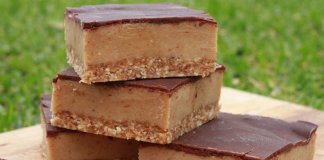 Pyszne karmelowe ciasto bez pieczenia