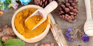 Nie używaj kurkumy, jeśli przyjmujesz któreś z tych leków!