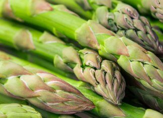 DLACZEGO WARTO JEŚĆ SZPARAGI?