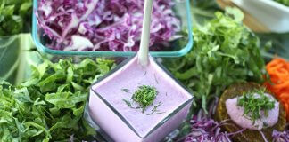 5 POMYSŁÓW NA LEKKIE DIPY I SOSY NA MAJÓWKĘ