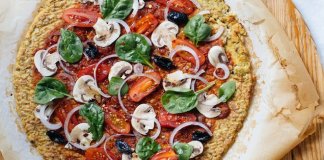 PIZZA NA SPODZIE Z KALAFIORA