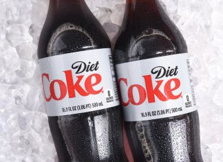 DIETETYCZNE NAPOJE ZWIĘKSZAJĄ RYZYKO UDARÓW I DEMENCJI