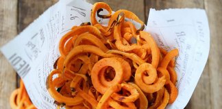 KRĘCONE FRYTKI Z BATATÓW