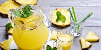 WODA ANANASOWA NA WZDĘTY BRZUCH I ODCHUDZANIE sok na wzdęty brzuch