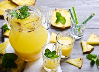 WODA ANANASOWA NA WZDĘTY BRZUCH I ODCHUDZANIE sok na wzdęty brzuch