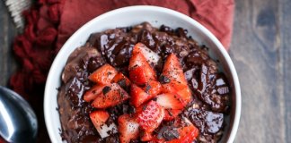 PŁATKI OWSIANE – 4 POMYSŁY NA ZDROWE ŚNIADANIE płatki owsiane