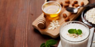 KOKTAJL BANANOWY NA DOBRY SEN koktajl bananowy z miodem