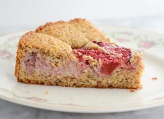 BEZGLUTENOWY PLACEK ZE ŚLIWKAMI bezglutenowy placek ze śliwkami