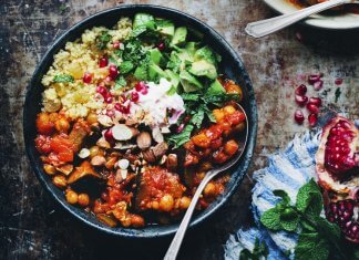 WARZYWNE LECZO Z KASZĄ JAGLANĄ I AWOKADO warzywne leczo z kaszą jaglaną