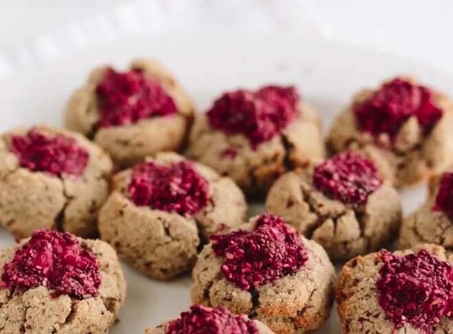 KOKOSOWO-MIGDAŁOWE CIASTECZKA Z DŻEMEM Z CHIA ciasteczka