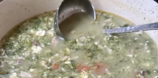 Zupa brokułowa z ryżem i kurczakiem