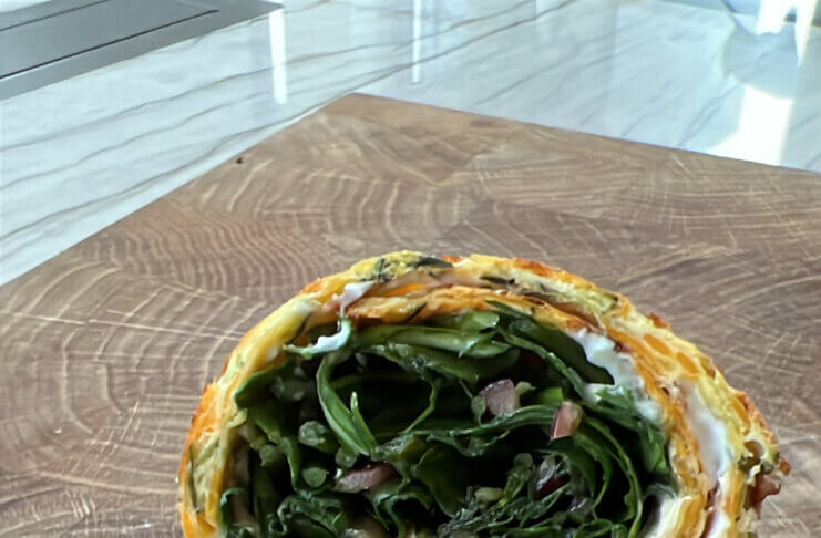 Placek z cukinii i marchewki z serkiem light – naturalne wsparcie dla skóry, włosów, hormonów i skutecznego odchudzania placek z cukinii i marchewki pieczony