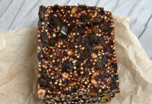 Batonik z kaszy gryczanej, śliwek i kakao – zdrowa przekąska, która wspiera odchudzanie i tarczycę batonik z kaszy gryczanej i bakalii